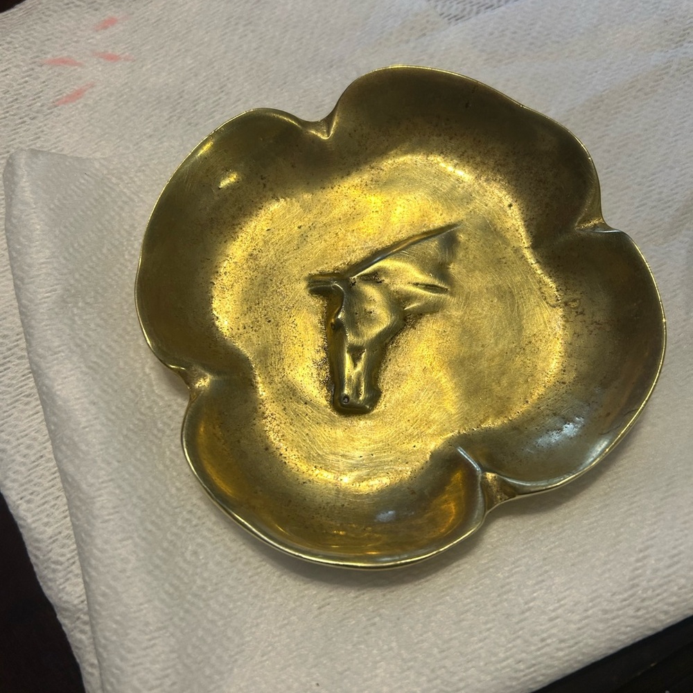 Gold Flower-Shape horse Ashtra